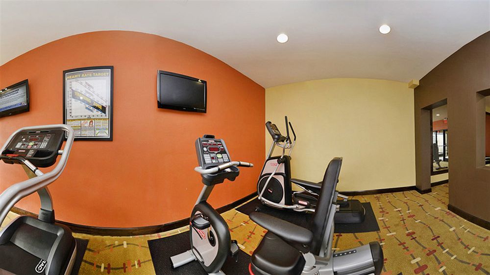 Holiday Inn Express Burlington By Ihg Экстерьер фото